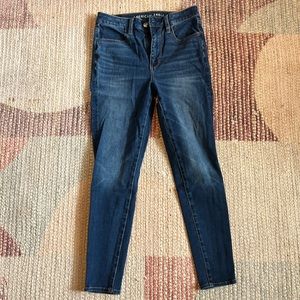 AMERICAN EAGLE Hi-Rise 360 Next Level Stretch Jeggings